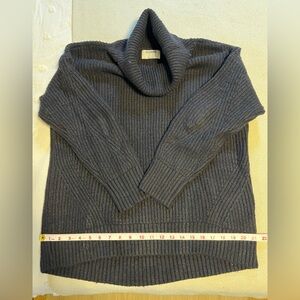 Old Navy Black Women's Sweater